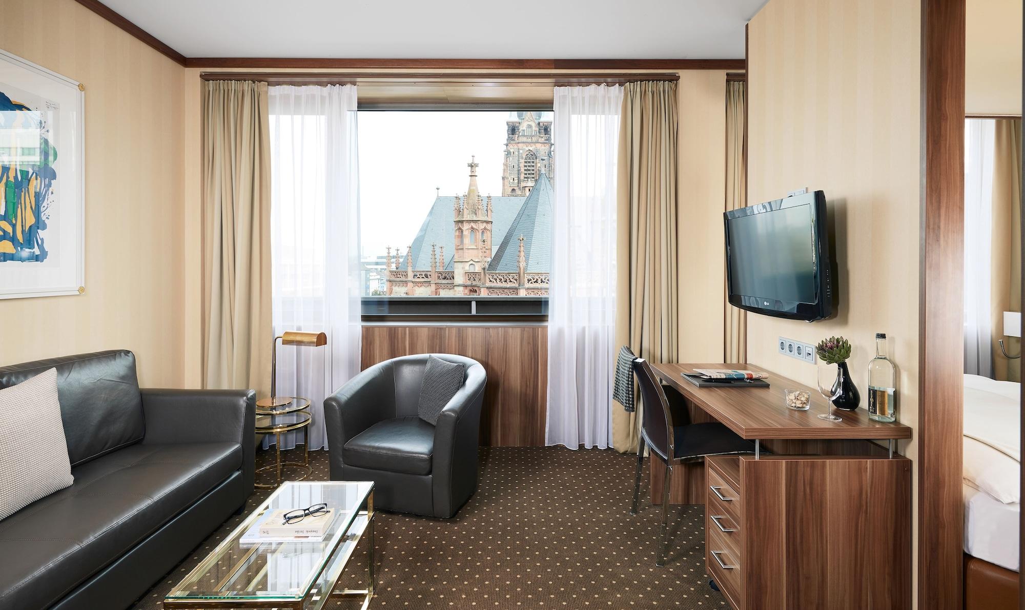 Hotel Living 4*